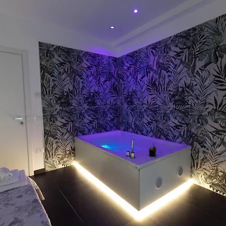 Luxury 144 4* Crotone