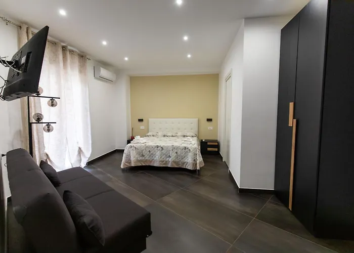 Luxury 144 Bed & Breakfast