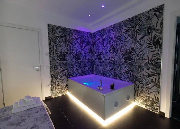 Luxury 144 3* Crotone