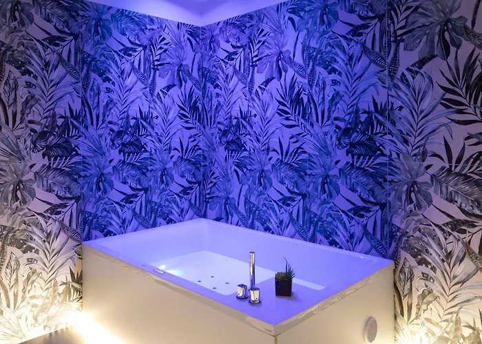 Luxury 144 Bed & Breakfast